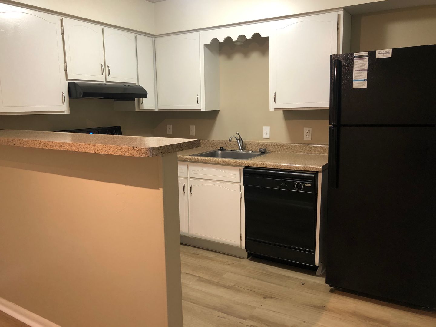 Mission Apartment: 5920 Reeds Rd