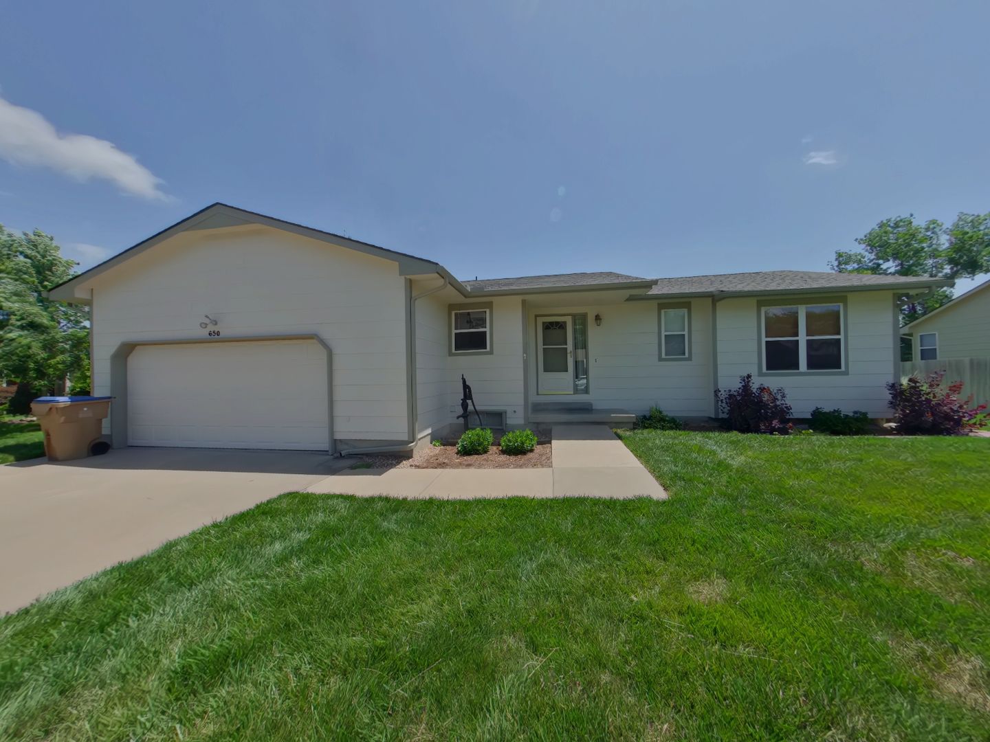 Andover House: 650 S Highland Dr