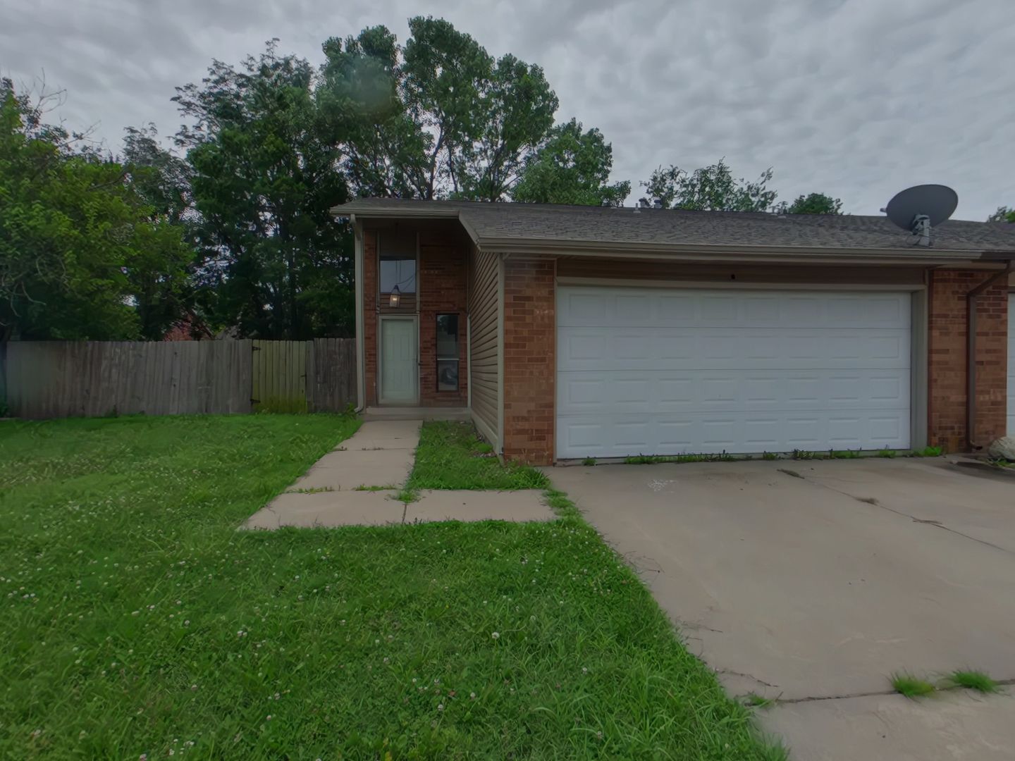 Wichita House: 1730 S Beech