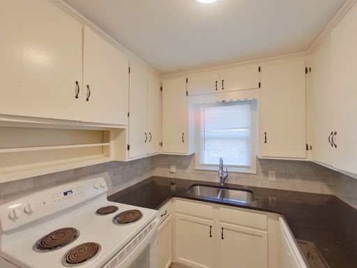 1910 N Heiserman - 1910, Wichita, KS 67203