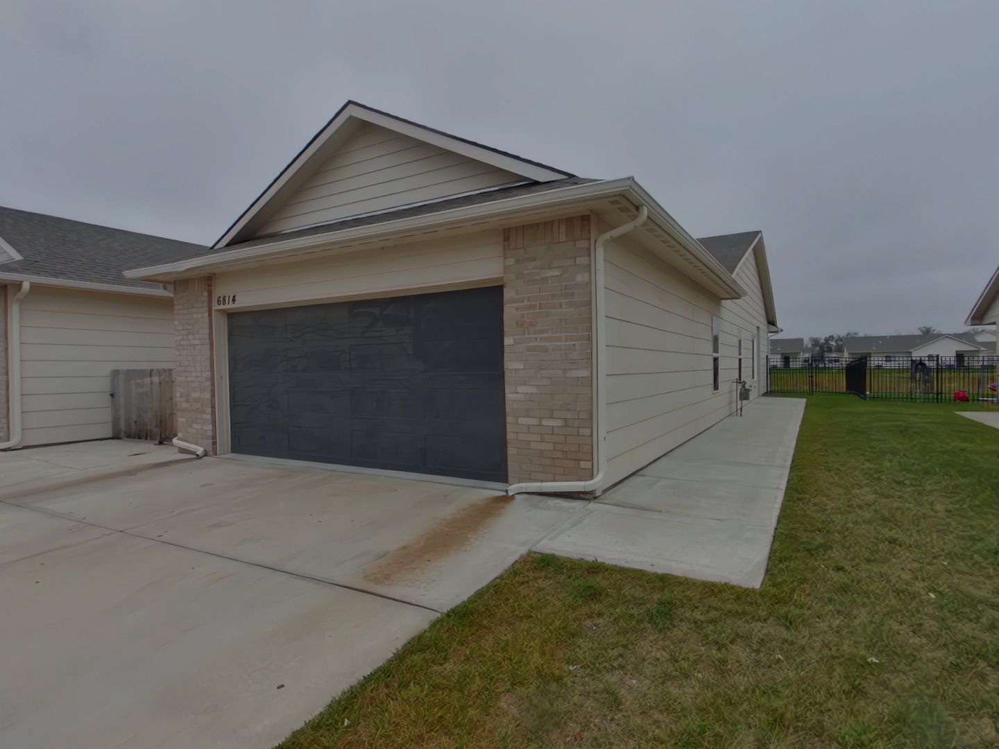 Wichita House: 6814 W White Pine St