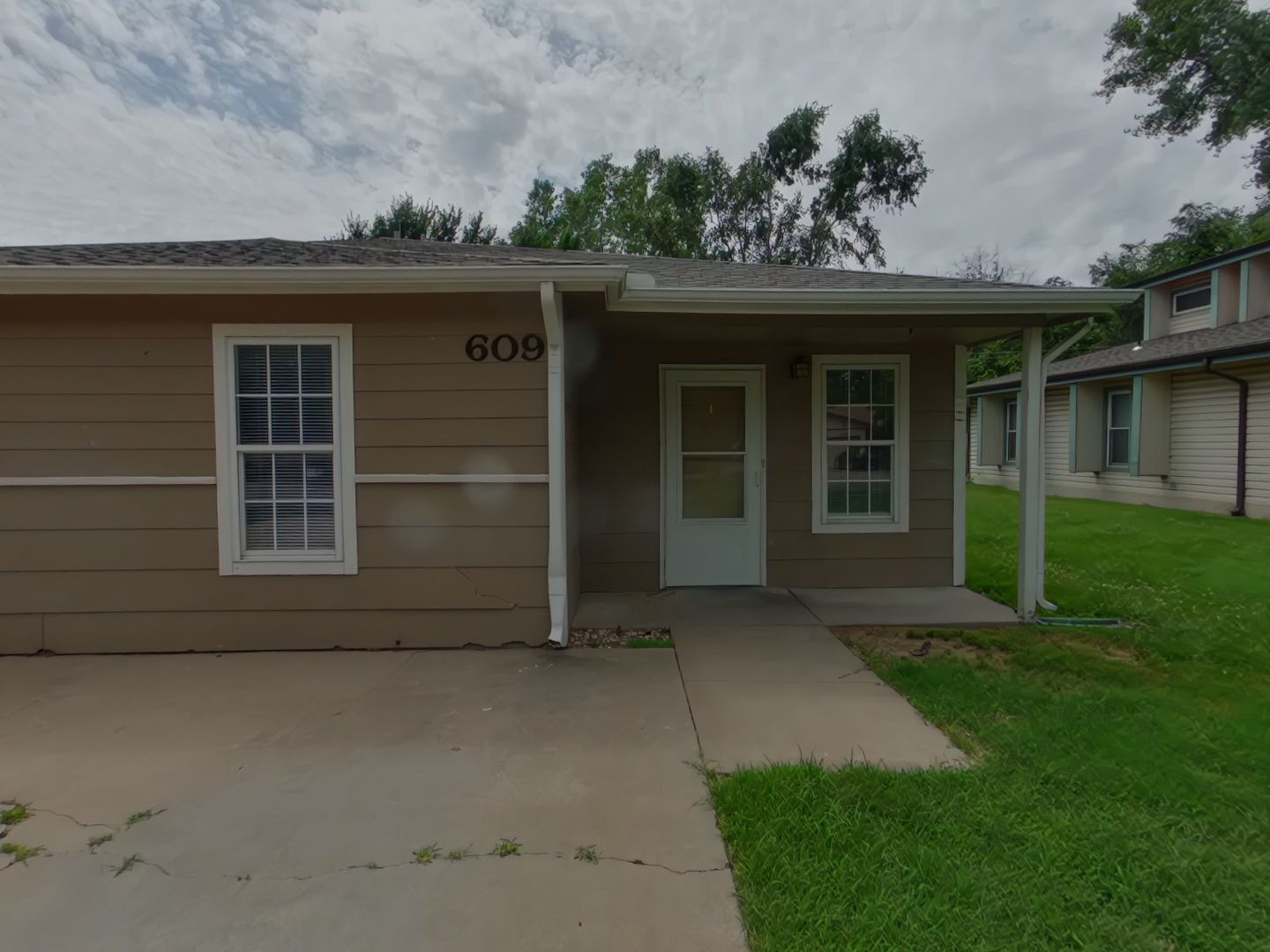 Wichita House: 609 S Mt Carmel
