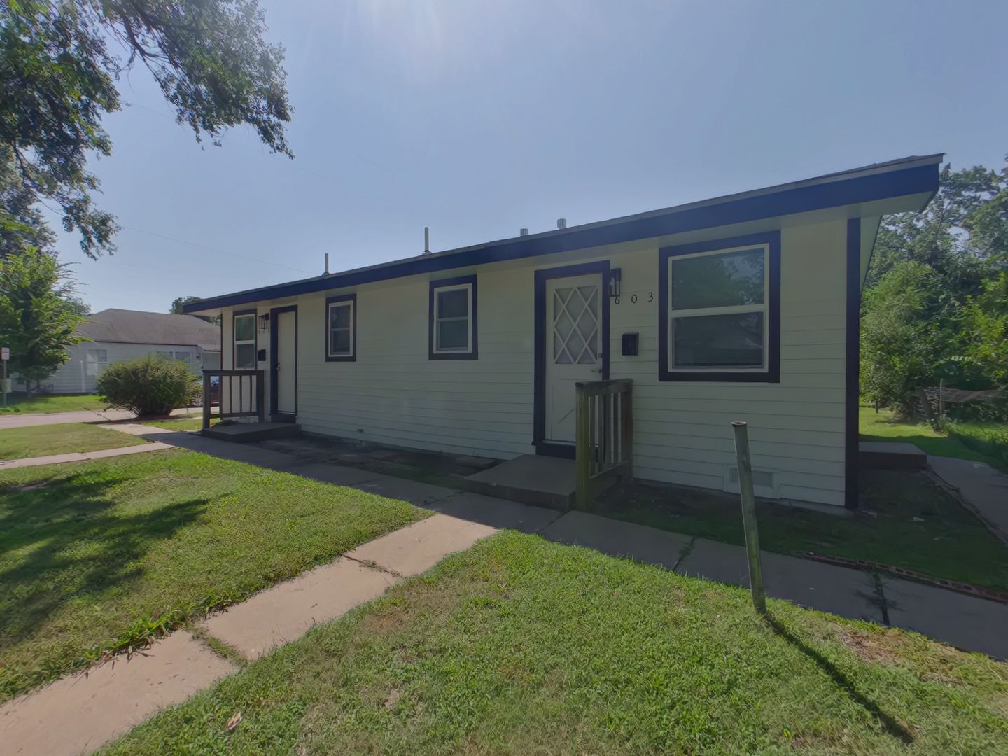 Wichita Apartment: 601 N Gordon