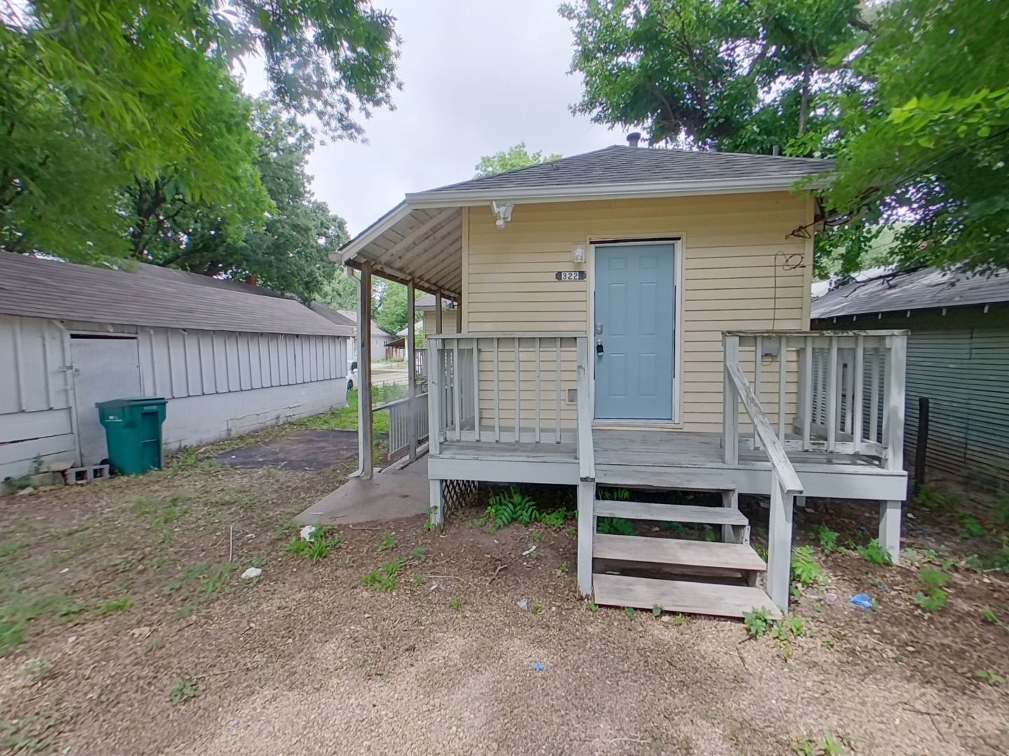 Wichita Apartment: 322 North Spruce Street