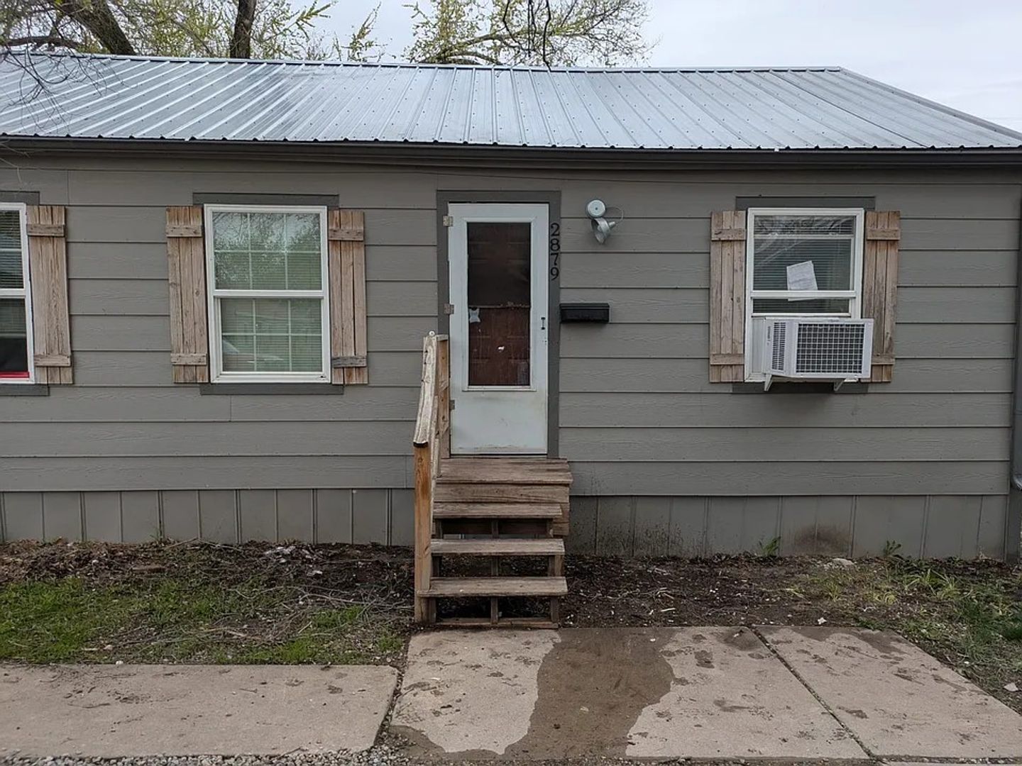 Wichita House: 2879 S Davidson