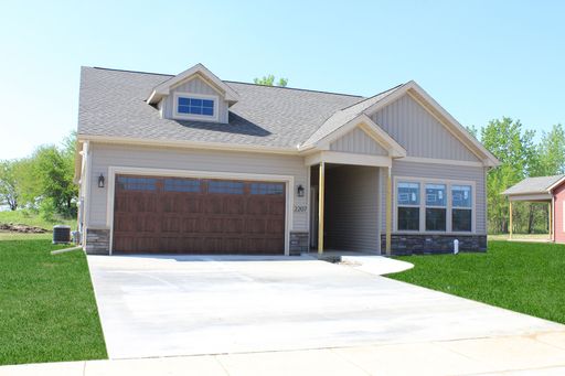 2207 Rocky Lane – photo 1