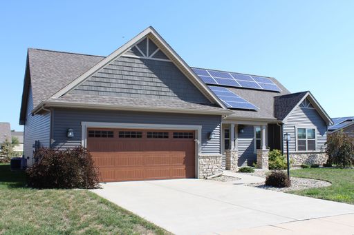 2106 Pebble Point – photo 1