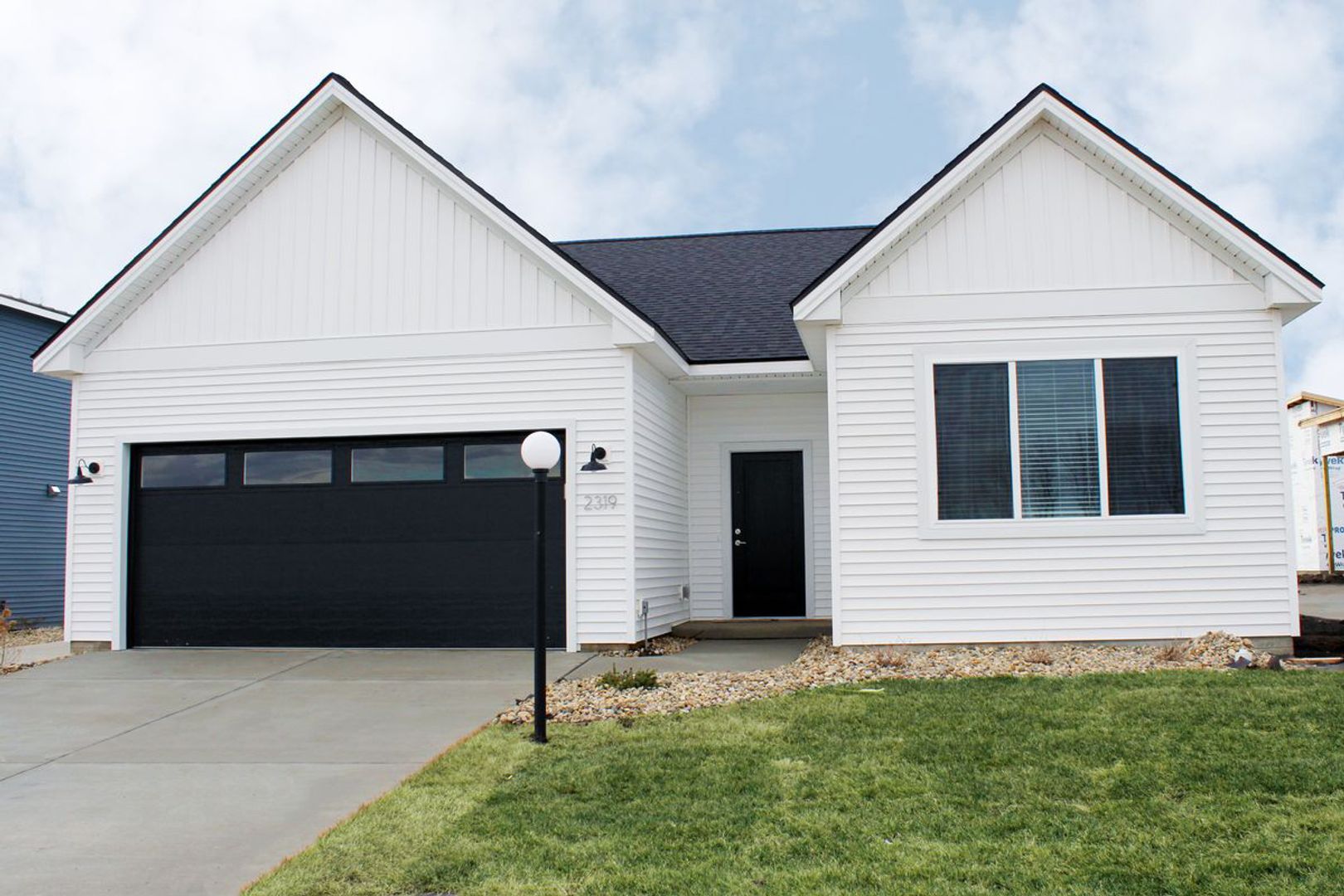 Urbana Apartment: 2805  Boulder Drive