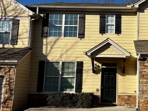 3 Bedroom Townhome – 4249 High Park Lane, East Point, GA 30344