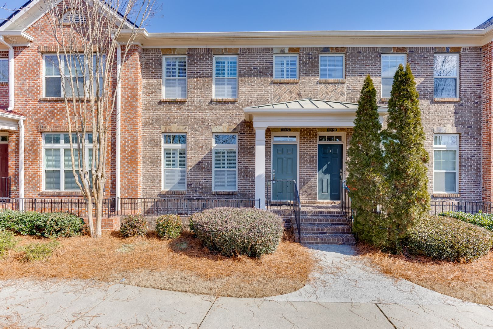 Johns Creek House: 10674 Weir Way