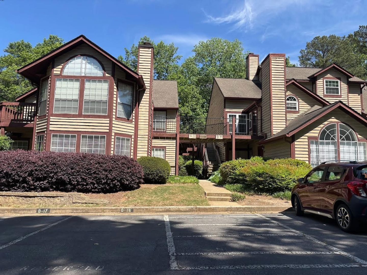 Johns Creek Condo: 320 Hawkstone Way