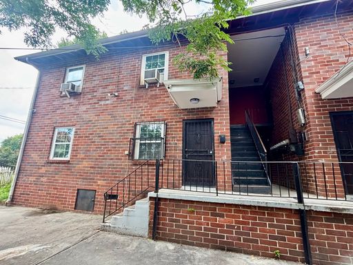 2 Bedroom Apartment – 1048 Washington St., SW - Unit #2, Atlanta, GA 30315