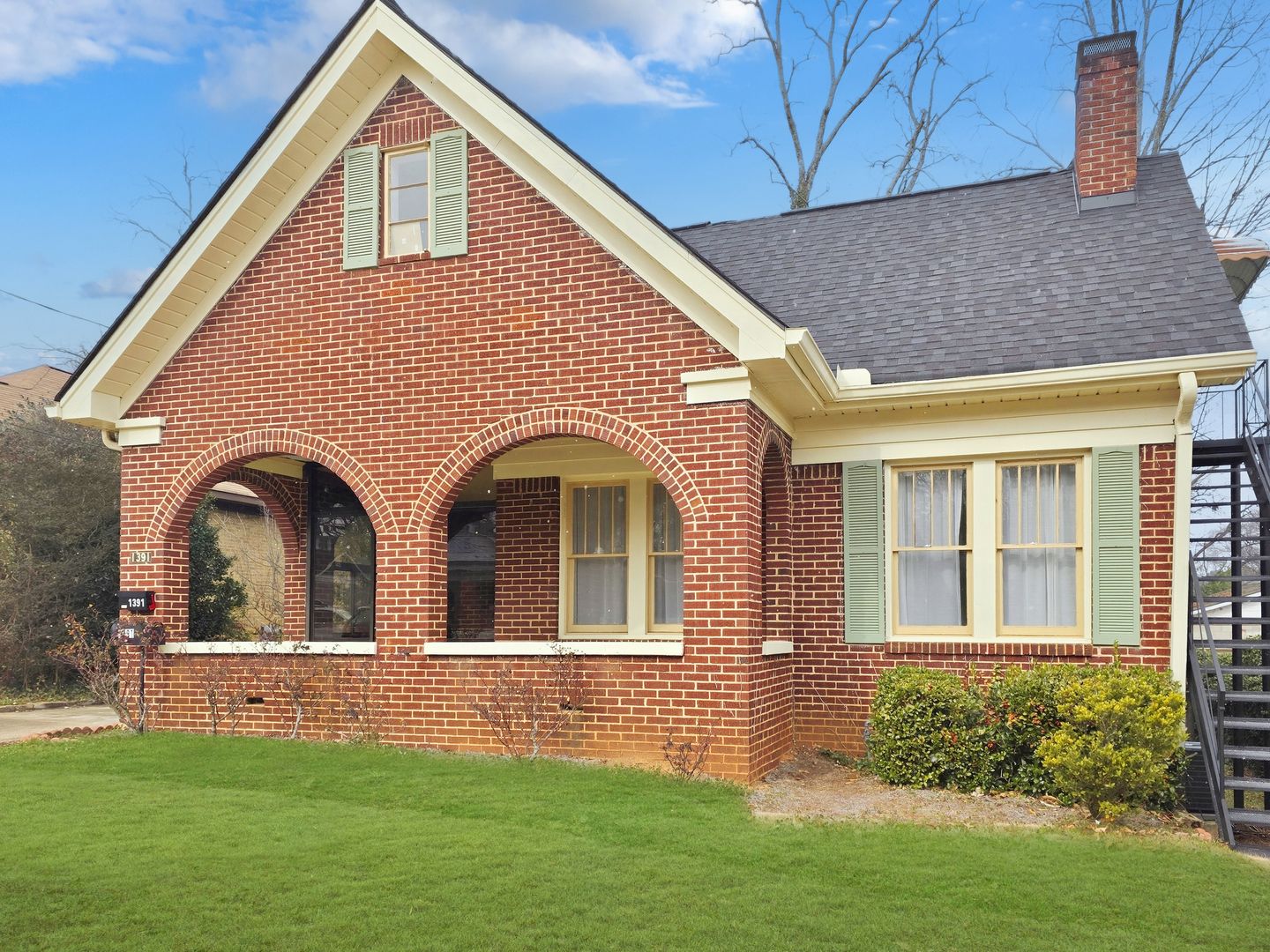 Atlanta House: 1391 Jefferson Ave