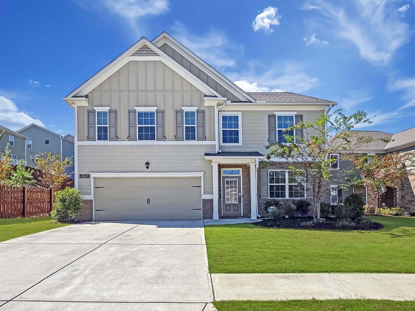 Flowery Branch House: 6869 Lake Overlook Ln