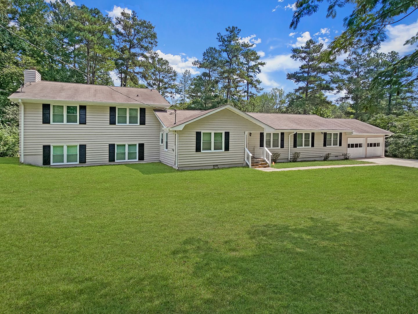 Austell House: 5949 James Rd