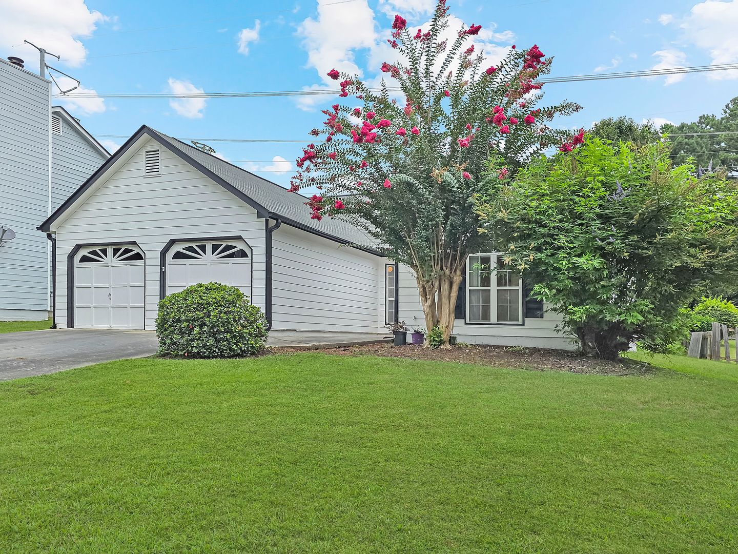 Beautifully Updated 3 Bedroom Ranch in Sought-After Ivey Park – Kennesaw