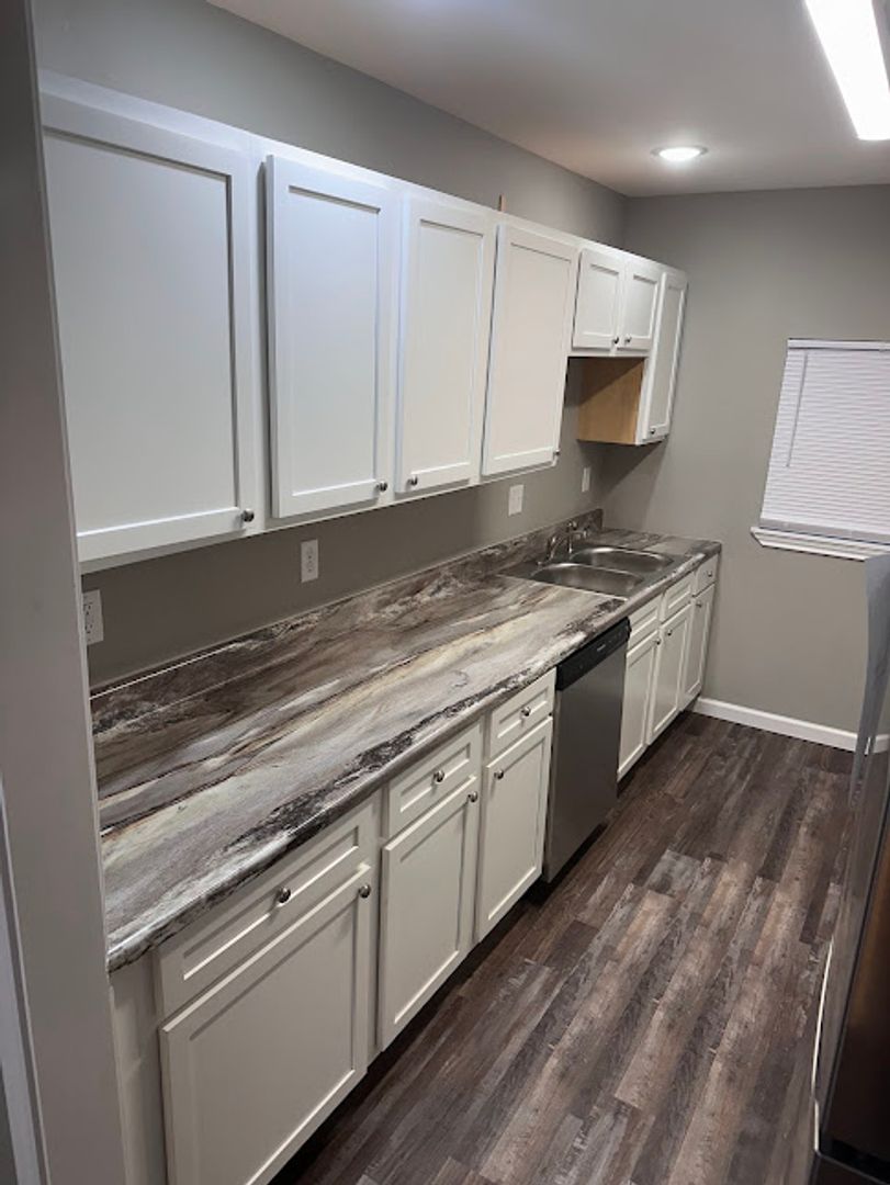 Texarkana Apartment: 1400 E. 35th St.