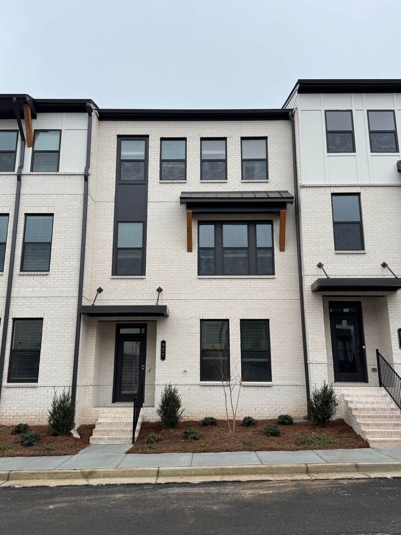 Lawrenceville House: 337 Sammon Way