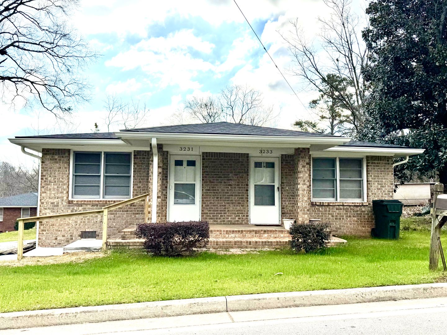 Covington House: 3233 West St SW