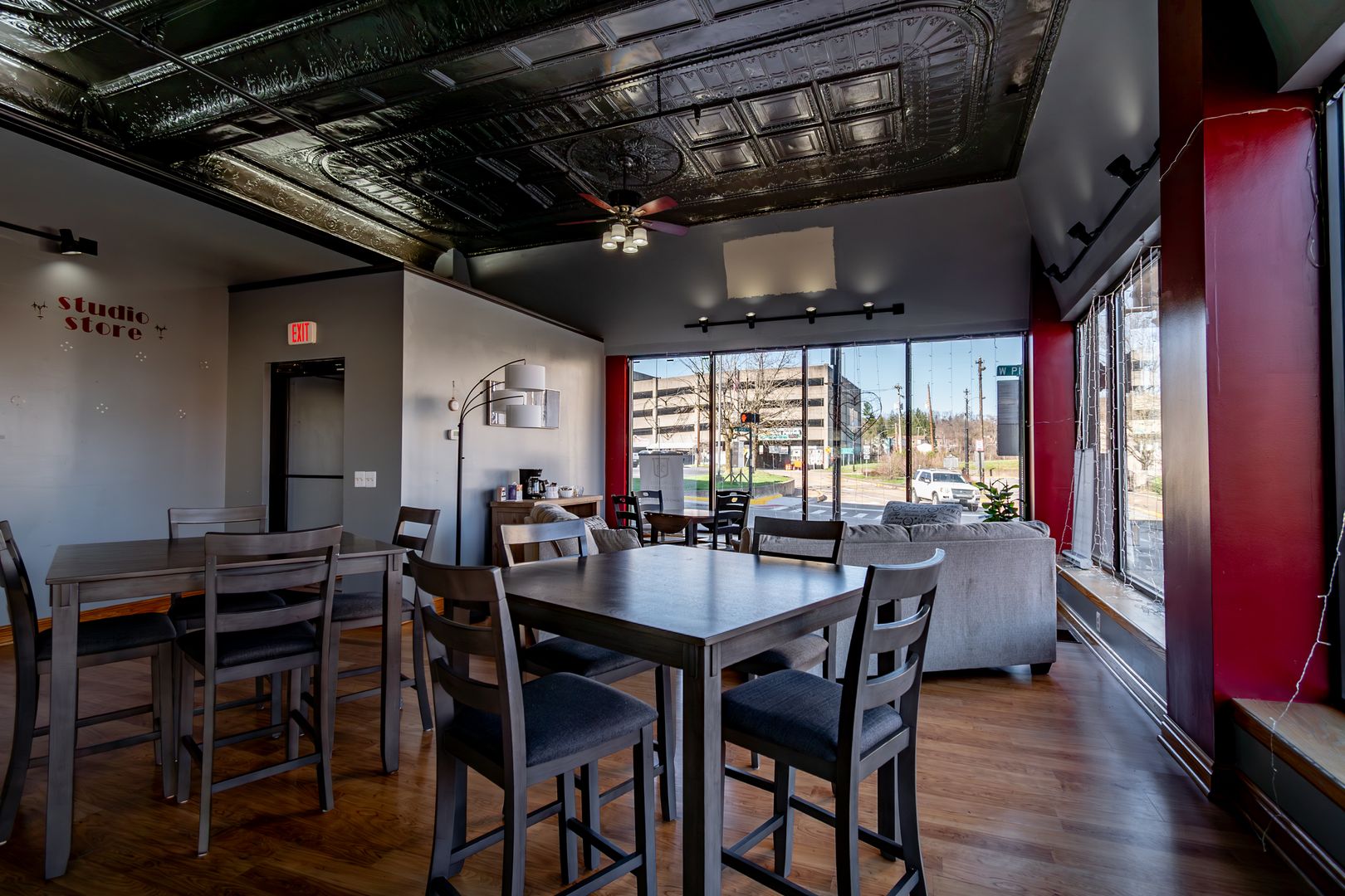 Clarksburg Apartment: 207 W Pike St