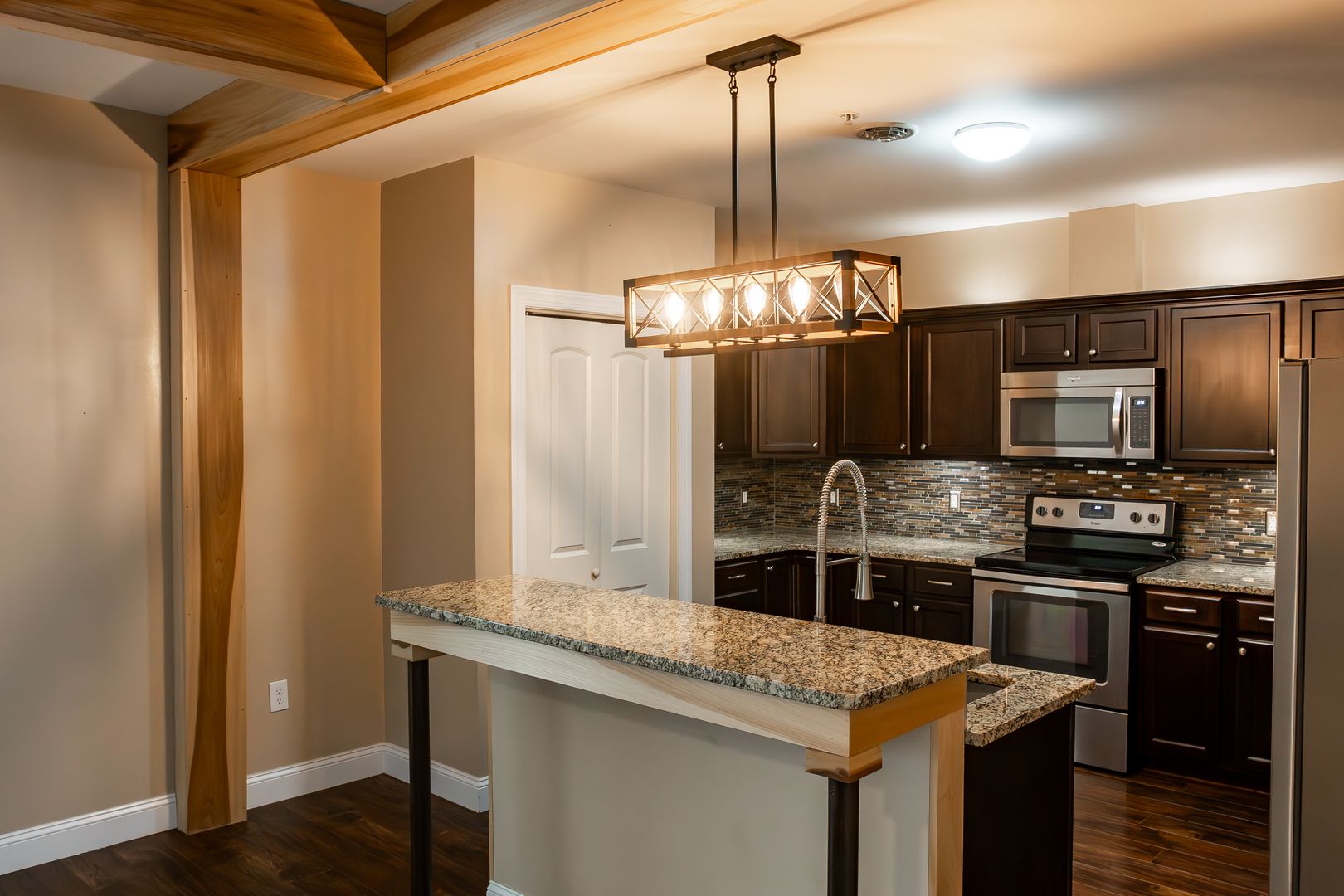 Clarksburg Apartment: 207 W Pike St