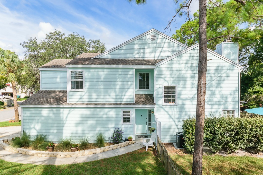 Neptune Beach House: 127 Sand Castle Way