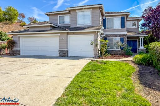 California Oak Creek | Desirable Neighborhood – photo 1