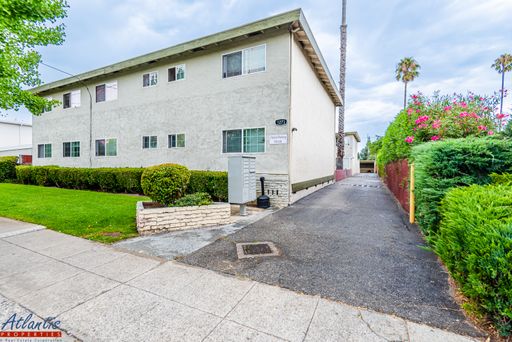 Beautiful Willow Glen Apartment | Carport – photo 1