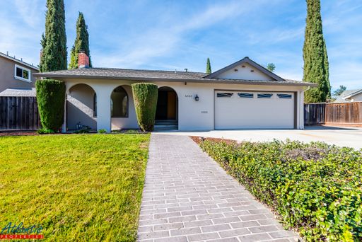 Gorgeous Home | Completely Remodeled | Central A/C – photo 1