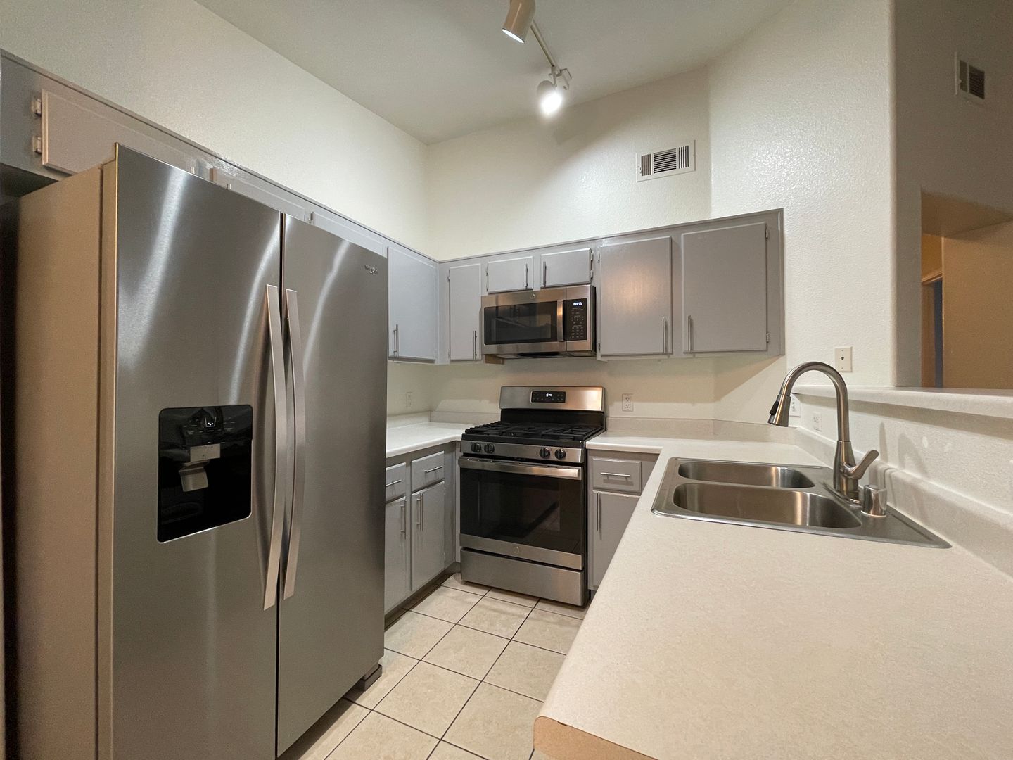 N Las Vegas House: 1881 West Alexander Road #2088
