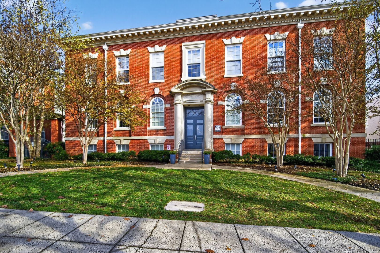 Washington Condo: 2035 2nd St NW APT GL02