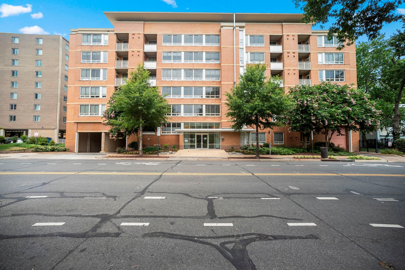 Washington Condo: 800 4th St SW #N614