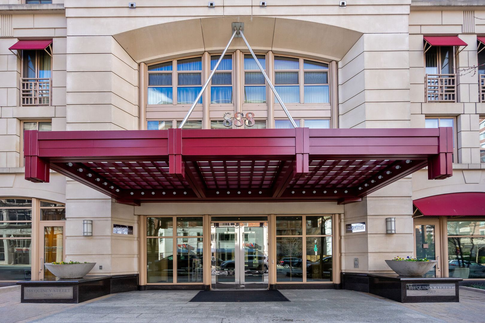 Arlington Condo: 888 N Quincy St #908