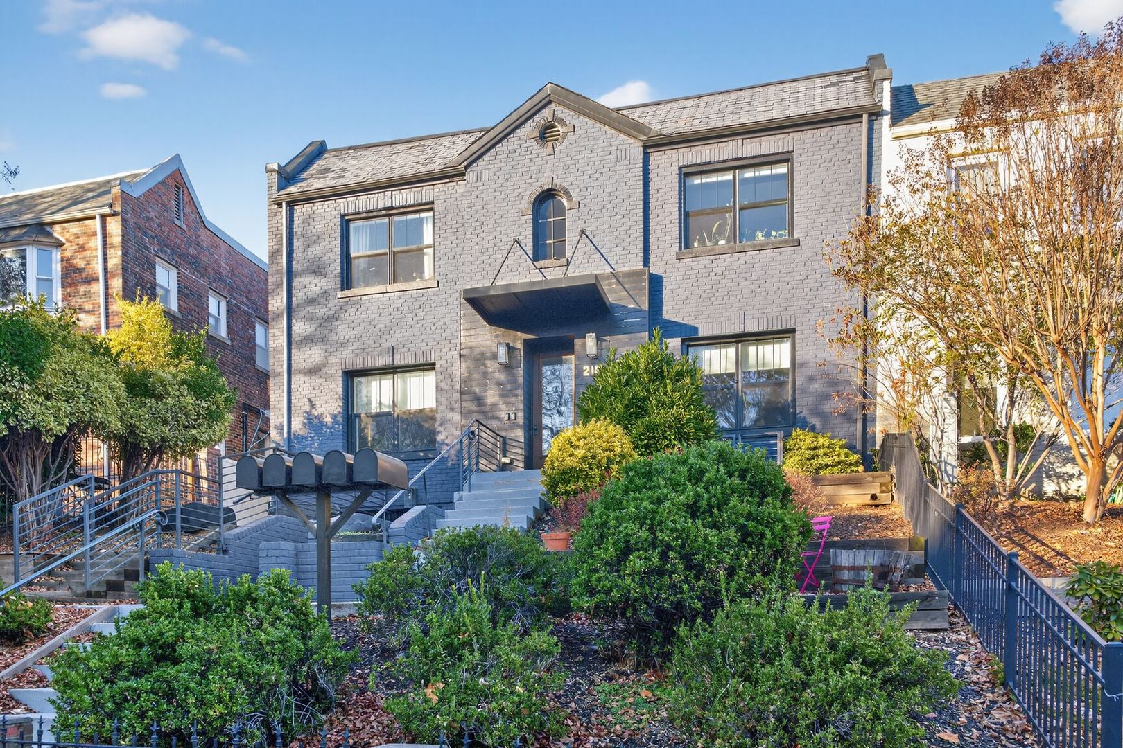 Washington Condo: 216 T St NE #1