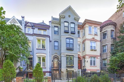 Sophisticated City Living: Spacious 2-BR, 2-BA Just 5 Blocks from Columbia Heights Metro! – photo 1