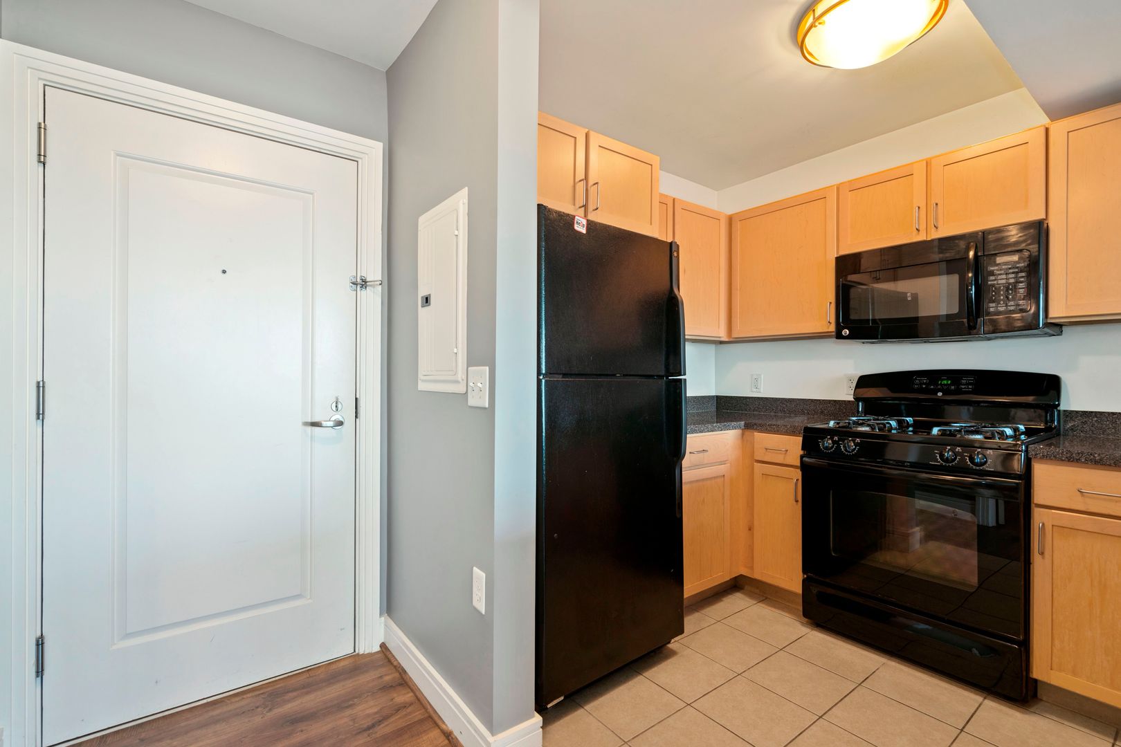 Washington Condo: 800 4th St SW #N614