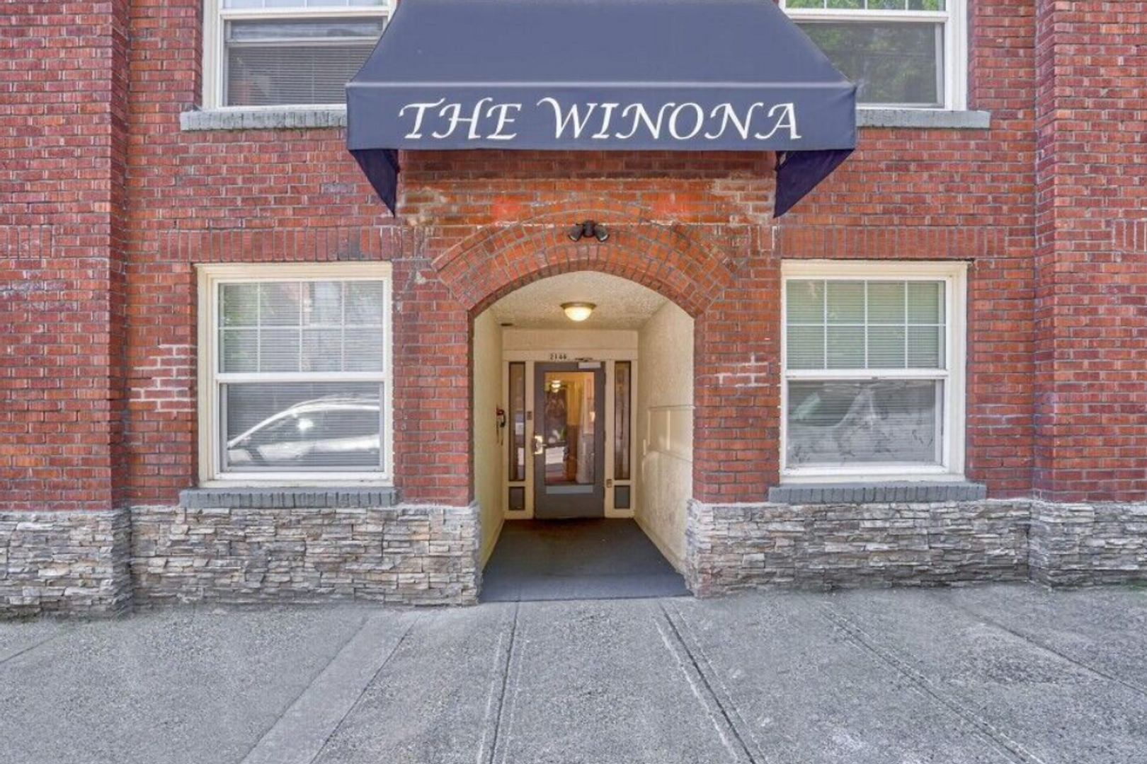 Portland Apartment: 2146 NW Johnson St