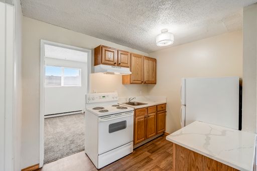 BRENTWOOD APARTMENTS - YOUR NEW HOME IS HERE – UP TO 4 WEEKS FREE PLUS $250 VISA GIFT CARD FOR A 12-MONTH LOOK AND LEASE! – photo 1