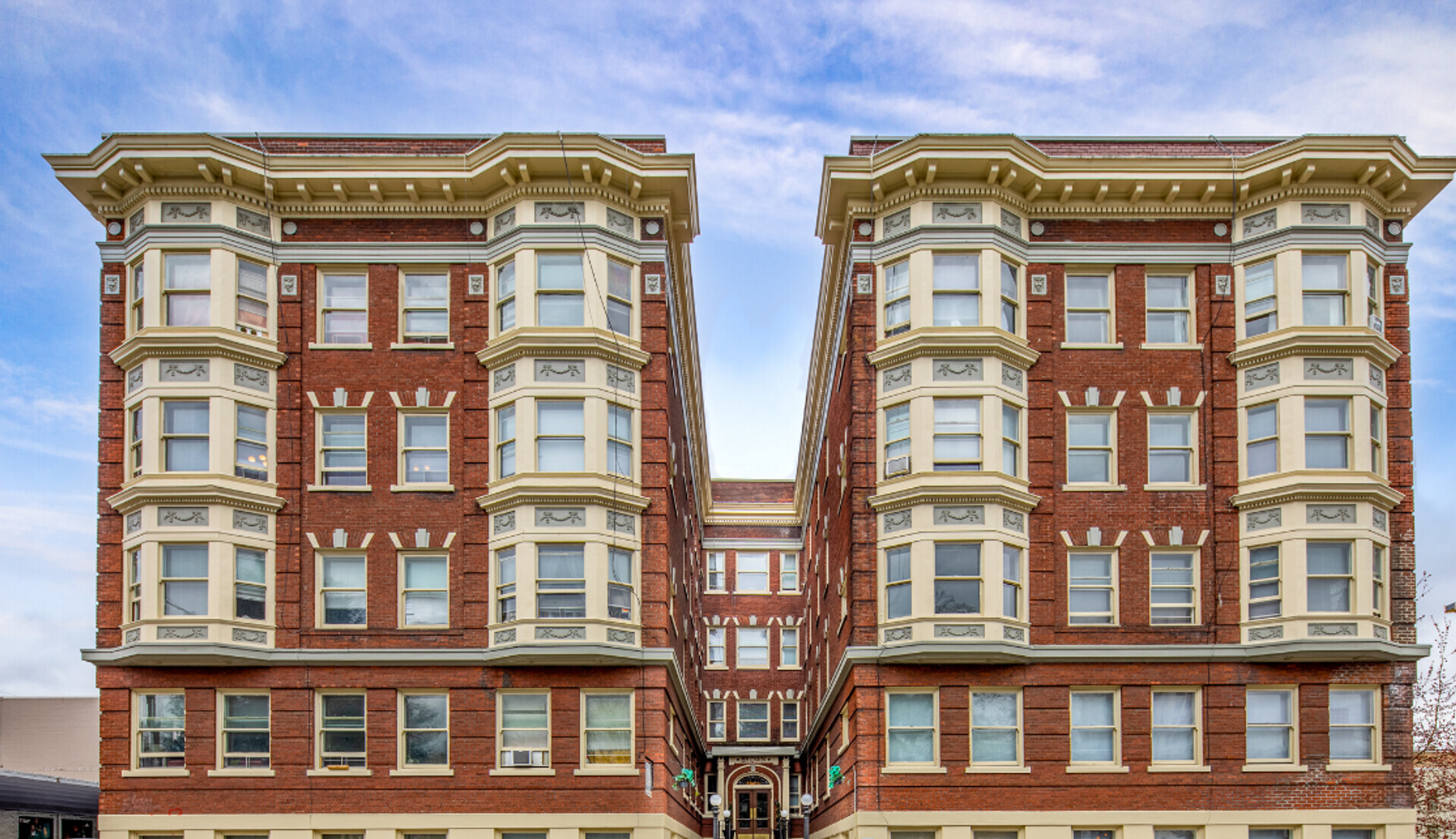 Portland Apartment: 807 SW 14th Ave