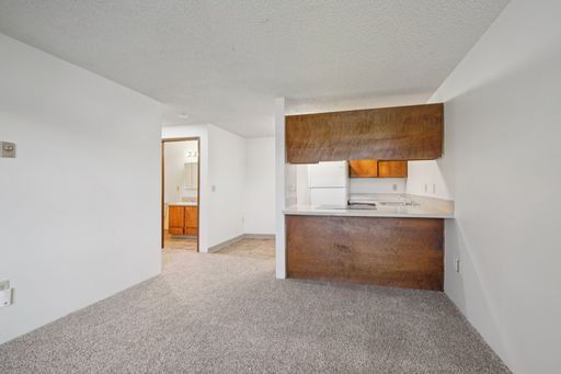 BAGLEY ESTATES * THIS IS HOME! * ENJOY UP TO ONE MONTH FREE WHEN YOU SIGN A 12-MONTH LEASE! – photo 1
