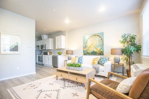 Q1 APARTMENTS- DISCOVER YOUR DREAM HOME!- REDUCED RENT! – photo 1