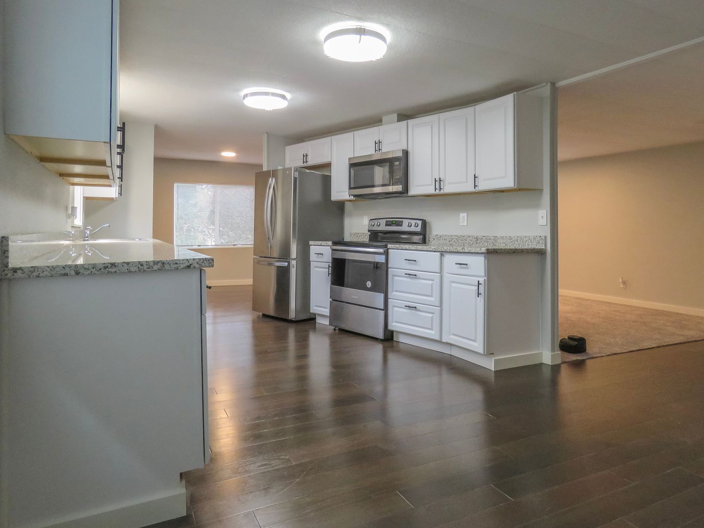 Aurora House: 11635 Bunting Ln NE