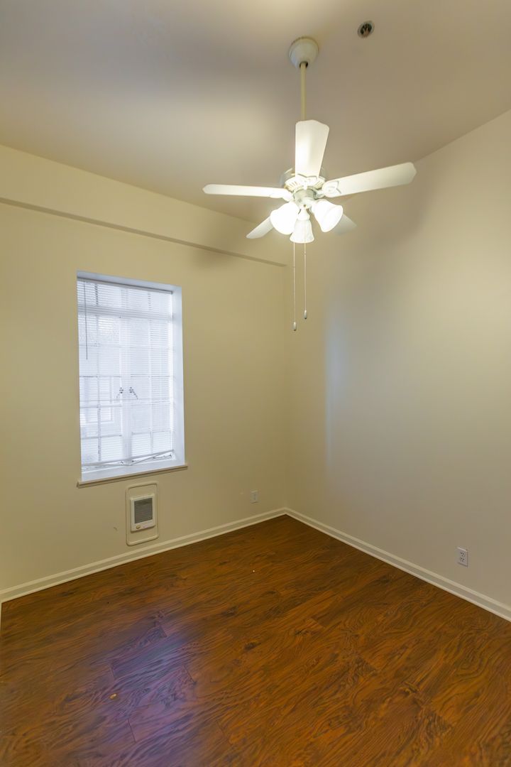 Portland Apartment: 1615 SW Morrison St.