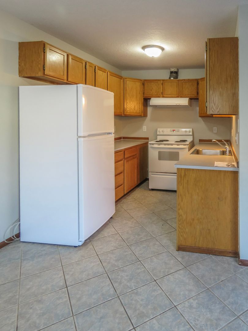 Gaston House: 205 3rd St