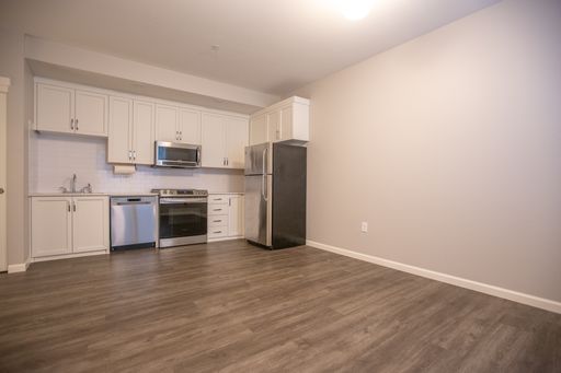 1 Bedroom Apartment Available in North Portland! – photo 1