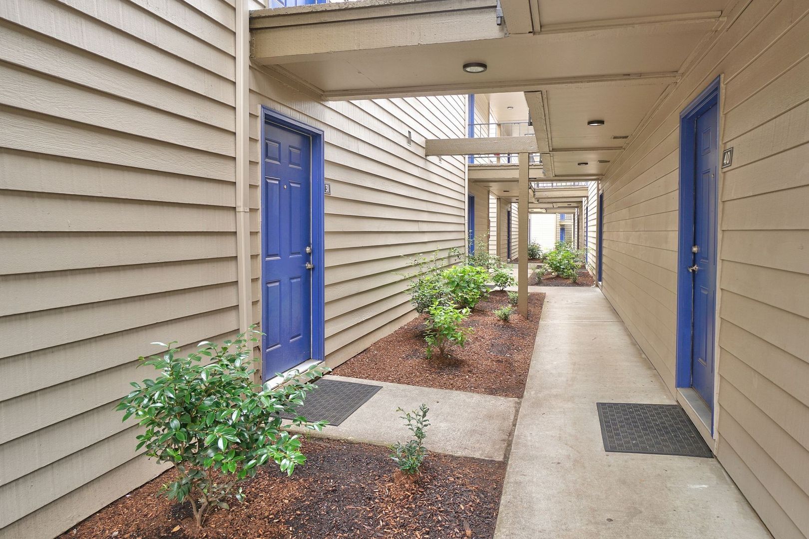 Gresham Apartment: 165 SW Eastman Pkwy