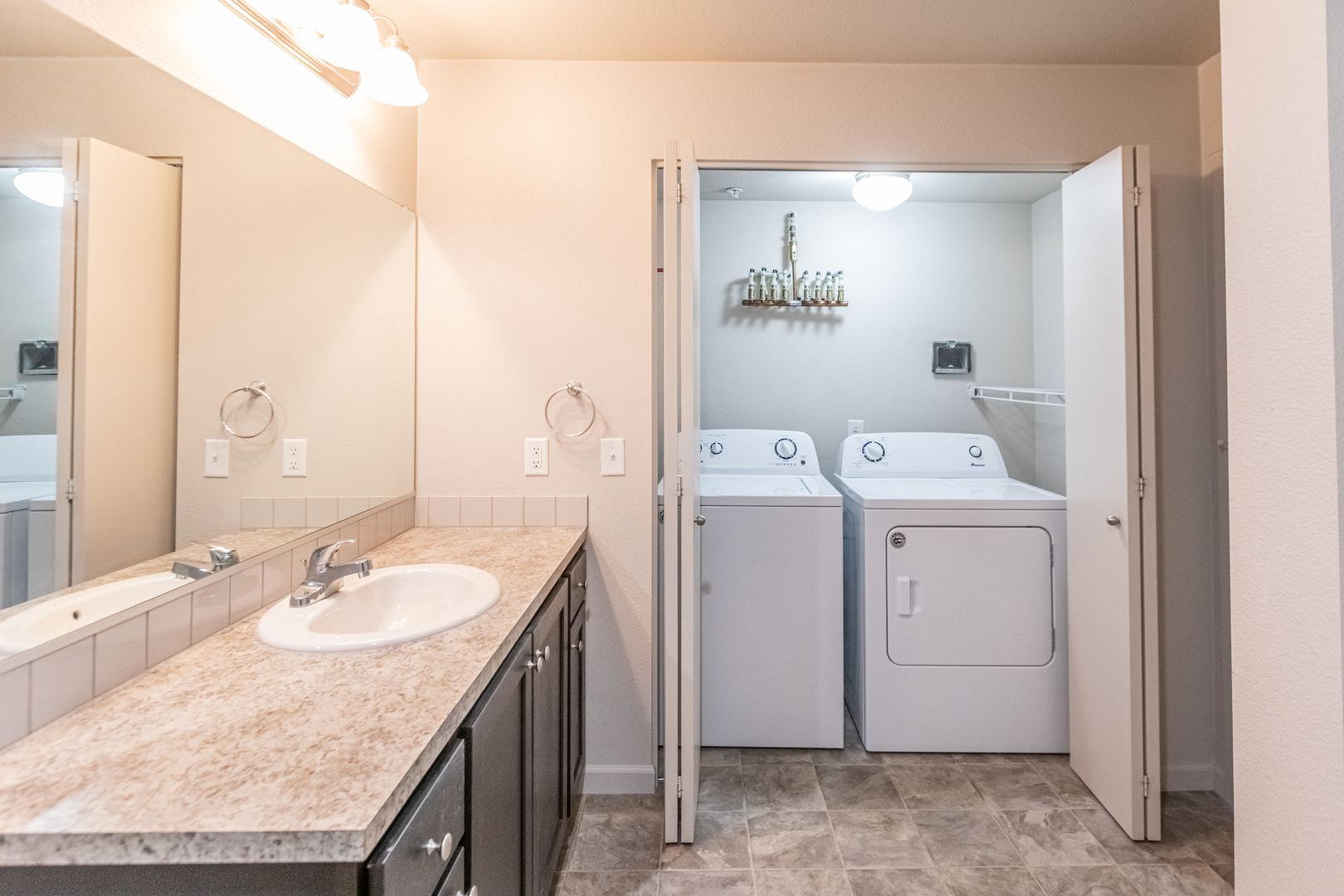 9500 NE 19th Ave, Apt C56, Vancouver, WA 98665