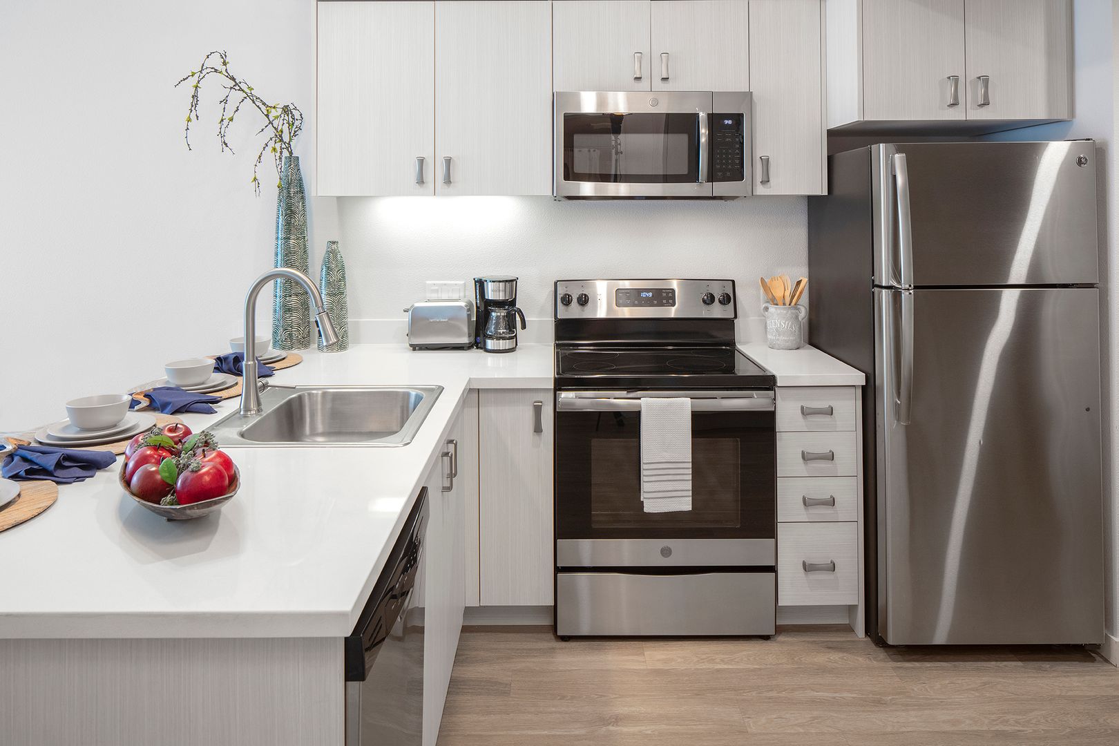 Portland Apartment: 2405 N. Vancouver Avenue