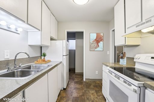 PARK PLACE APARTMENTS - YOUR NEW HOME IS HERE! - UP TO 4 WEEKS FREE – photo 1