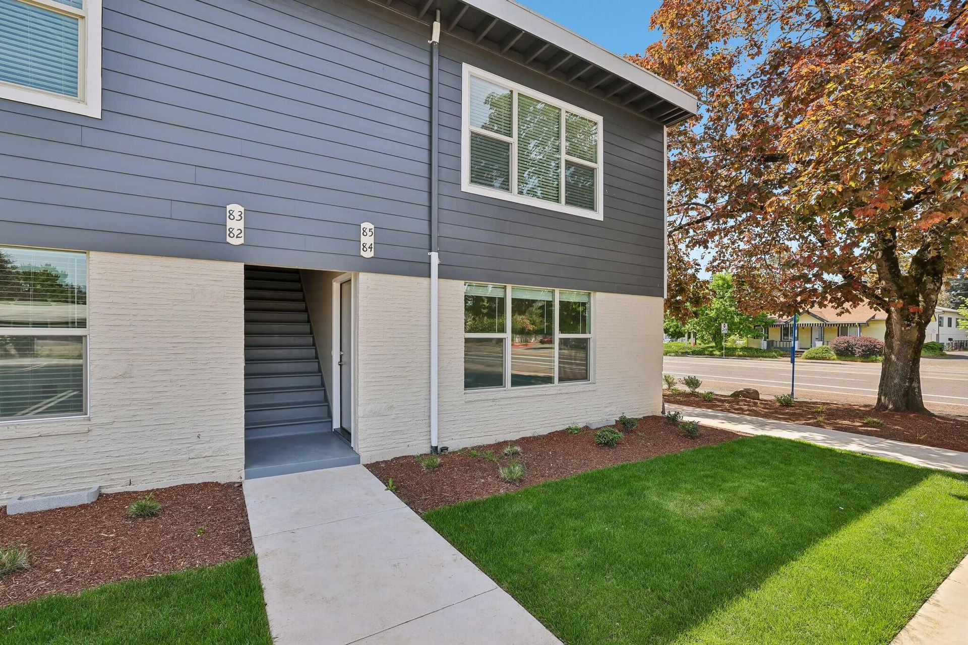 Portland Apartment: 2016 SE 122nd Ave.